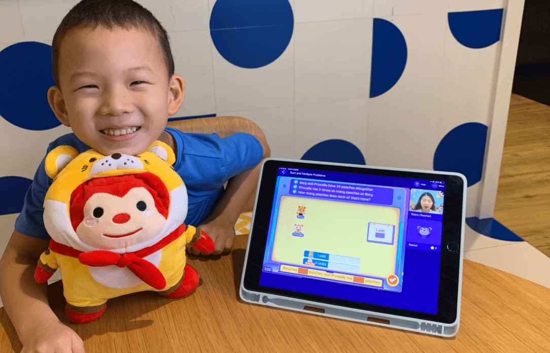 Các buổi học của con trẻ tại Spark Math tích hợp nhiều trò chơi thông minh, thú vị giúp con thêm yêu thích học toán 